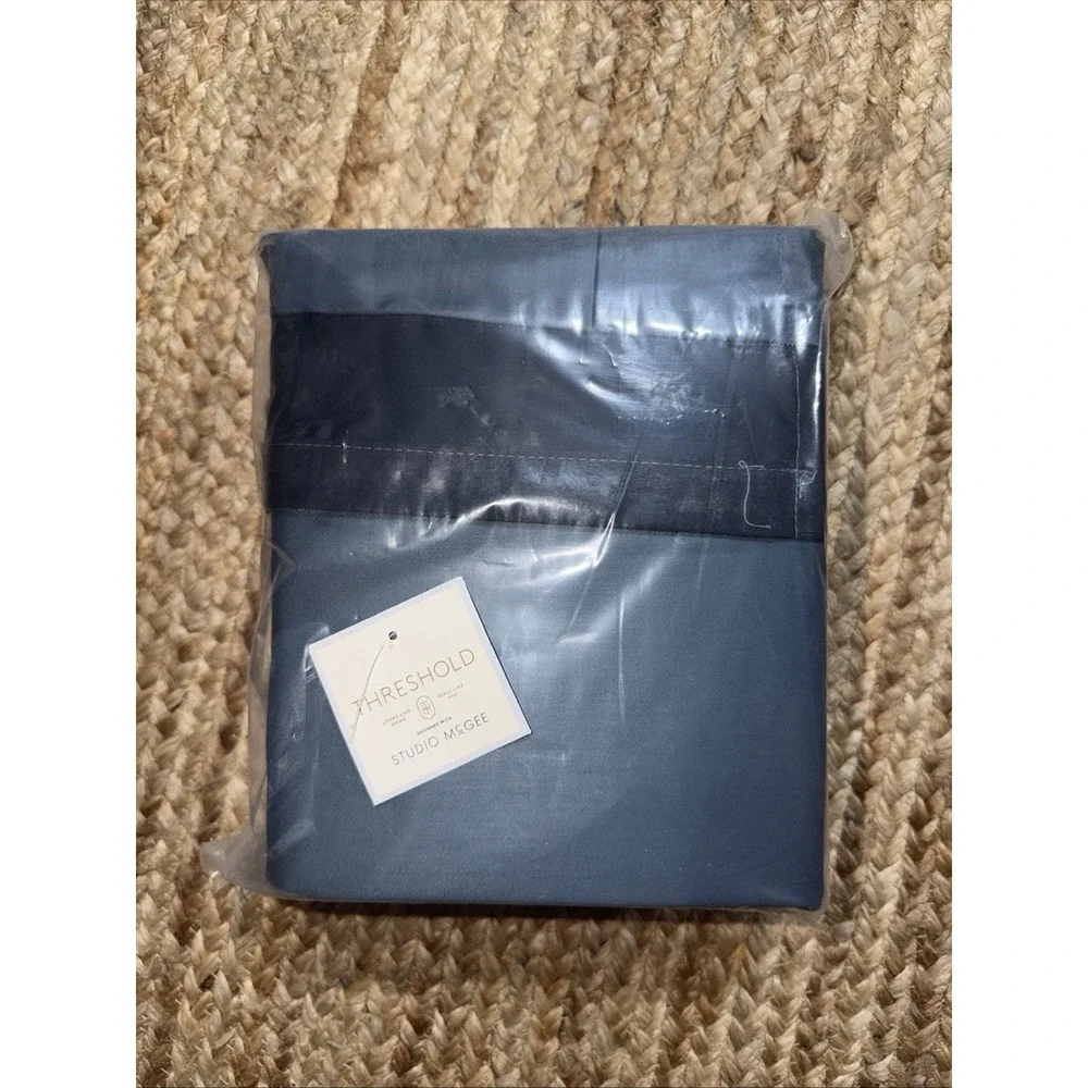 Threshold Twin XL  Performance Sheet Set (Blue) Flat sheet, Fitted, Pillowcase
